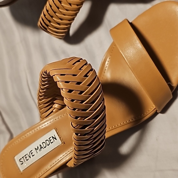 NIB Steve Madden heels size 8 - Picture 9 of 9